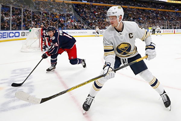 官方：布斯克茨将执法巴萨vs奥萨苏纳的补赛