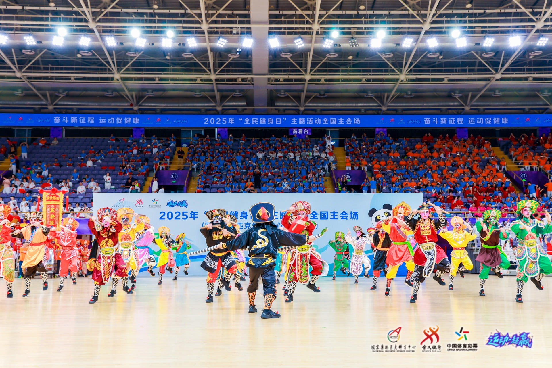 LOL迎来历史性时刻，Rookie与Faker决一死战，能进16就算巨大成功